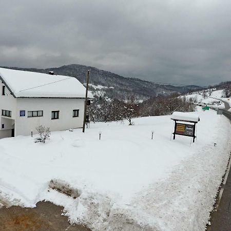 Отель House Spehar Селиште-Дрежничко Экстерьер фото