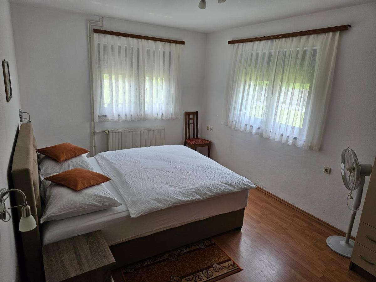 Отель House Spehar Селиште-Дрежничко Экстерьер фото