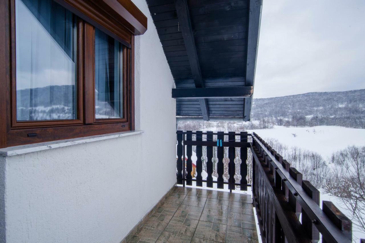 Отель House Spehar Селиште-Дрежничко Экстерьер фото