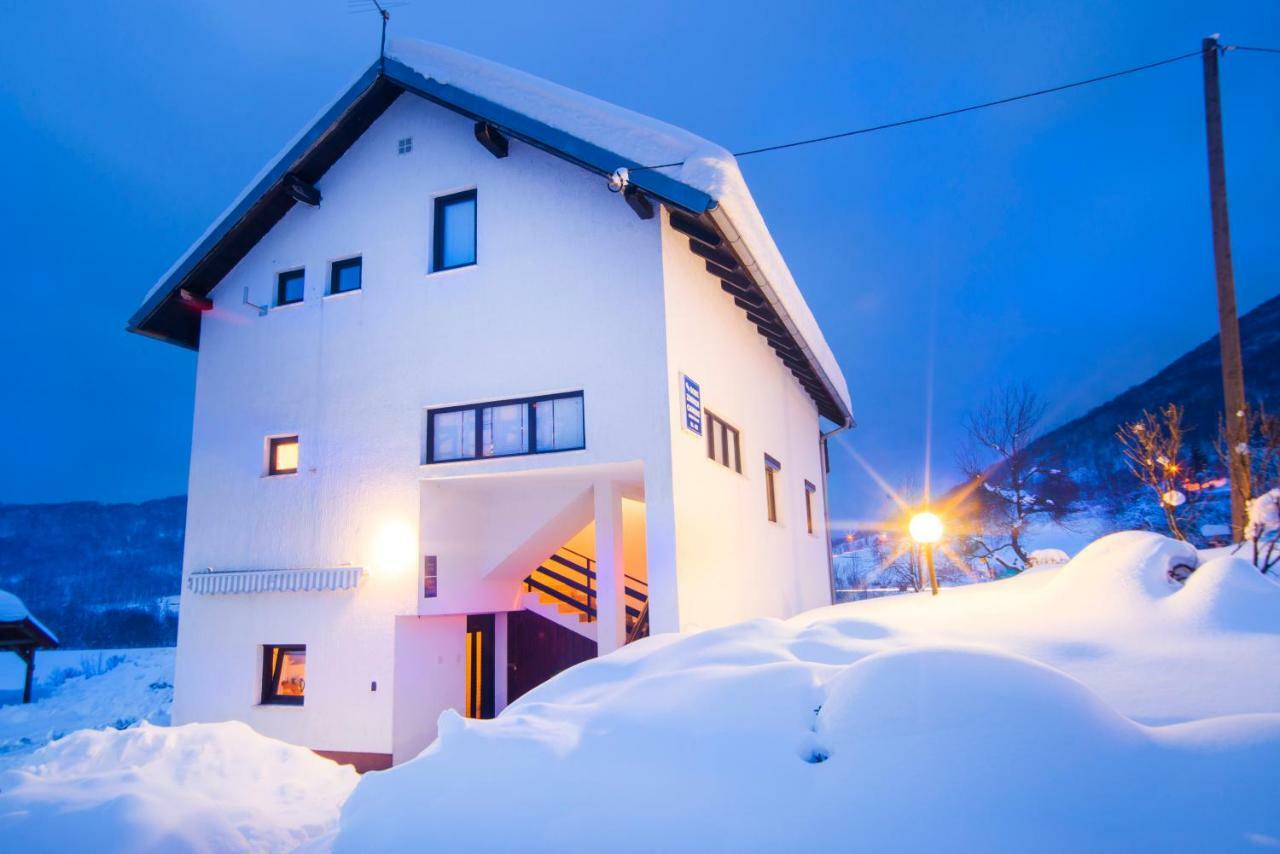 Отель House Spehar Селиште-Дрежничко Экстерьер фото