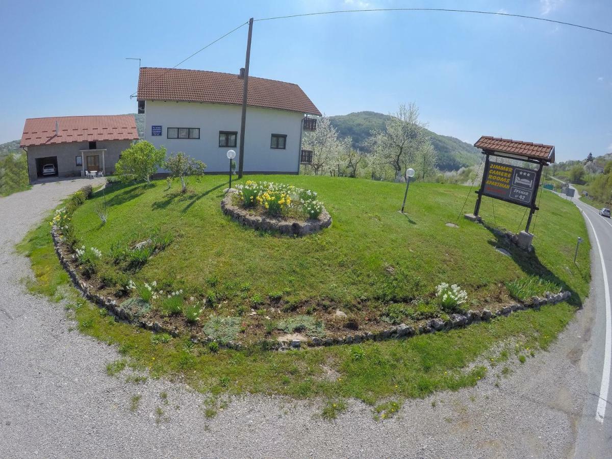 Отель House Spehar Селиште-Дрежничко Экстерьер фото